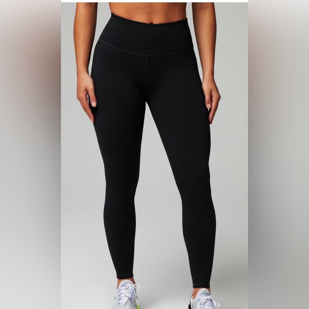 Fabletics Black High-Rise Performance Leggings 7/8 length powerhold